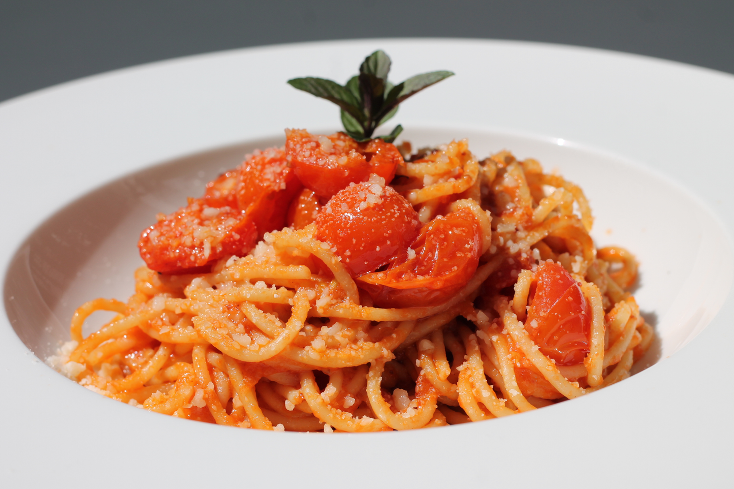 (v) Massa com Cherry, Molho Tomate e Parmesão