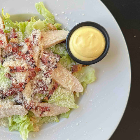Salada de Frango com Molho César